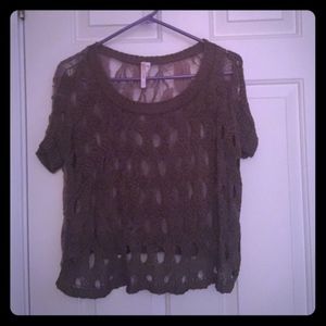 36 Point 5 Cropped Shirt (EUC)